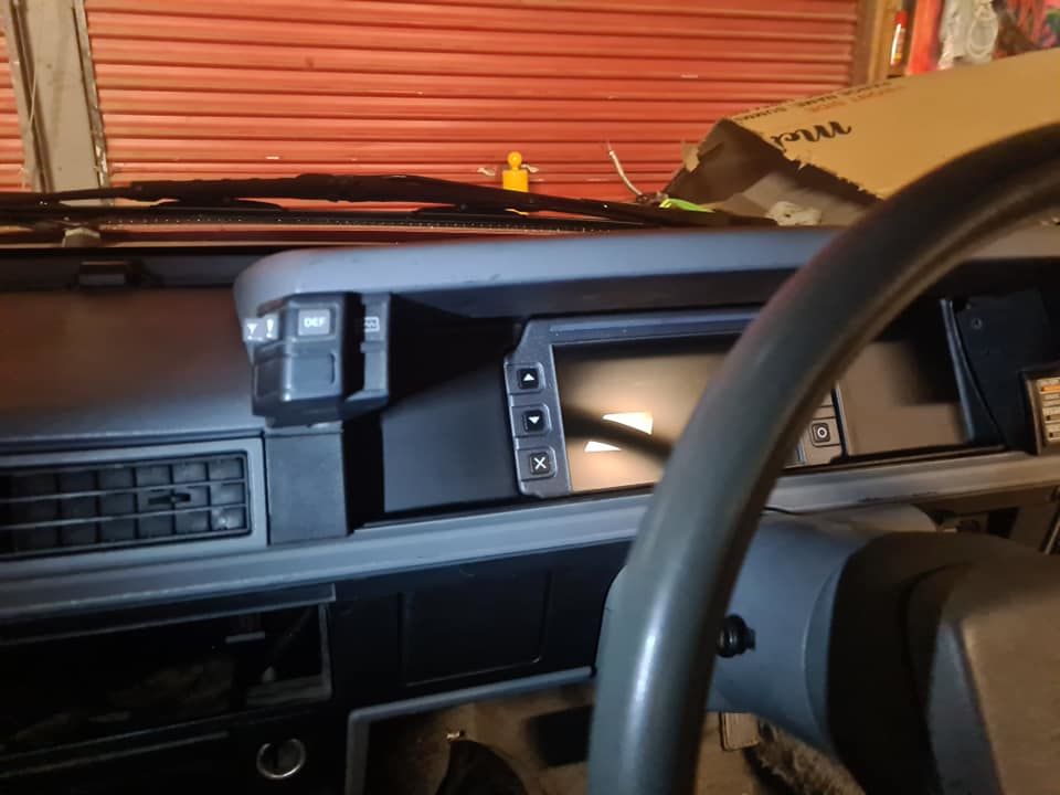 Holden Commodore VL Dash Mount Custom Order