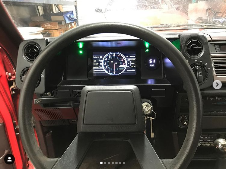 Toyota Sprinter AE86 Dash Mount